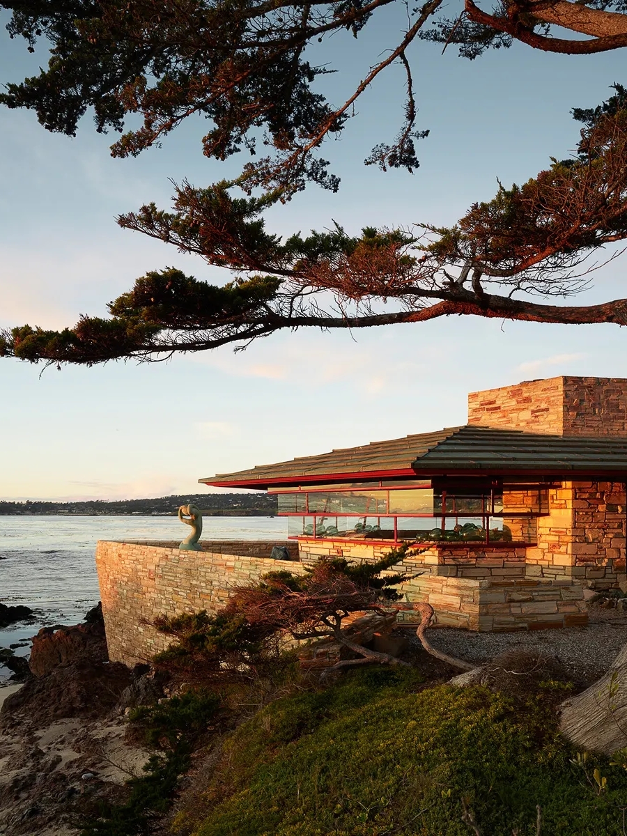 Carmel Valley Village Sea